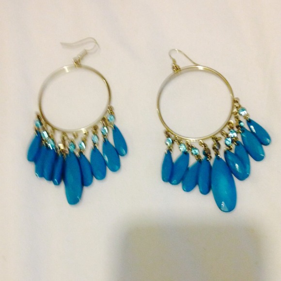 Jewelry - Picture 2 of 2