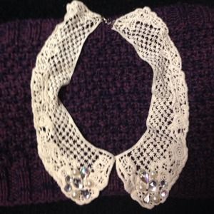Peter Pan collar necklace