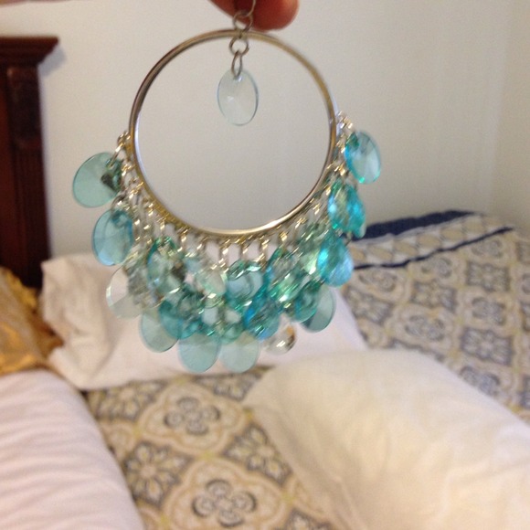 Earring - Picture 2 of 2