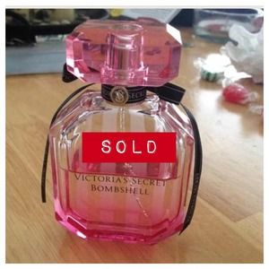 ❌SOLD❌VS bombshell perfume