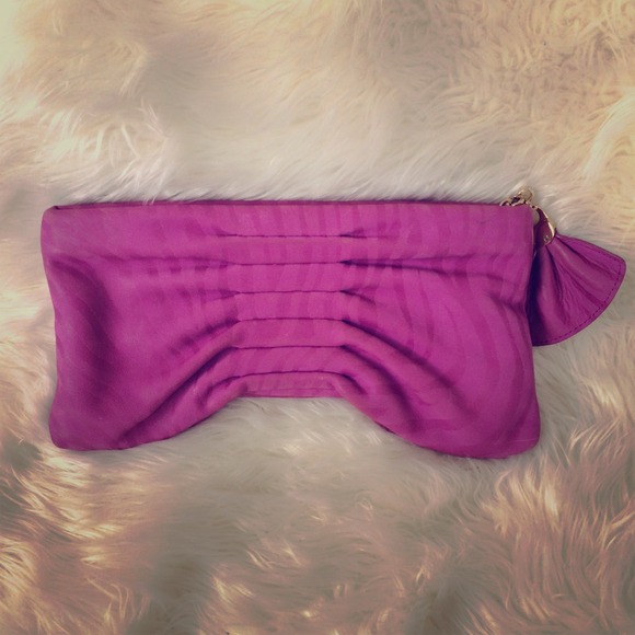 Henri Bendel fuschia clutch