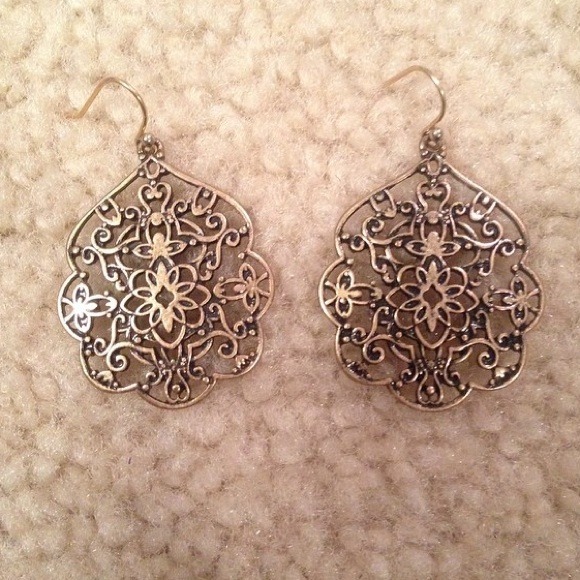 Lucky Brand Earrings NWOT