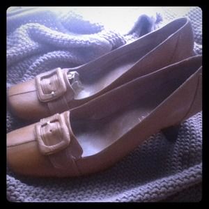 Tan vintage look high heels.