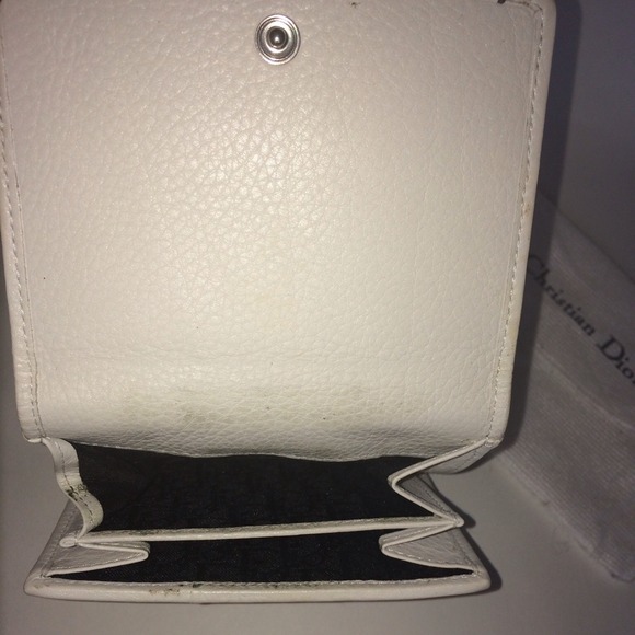 Christian Dior-white wallet w/silver hardware - Picture 3 of 3
