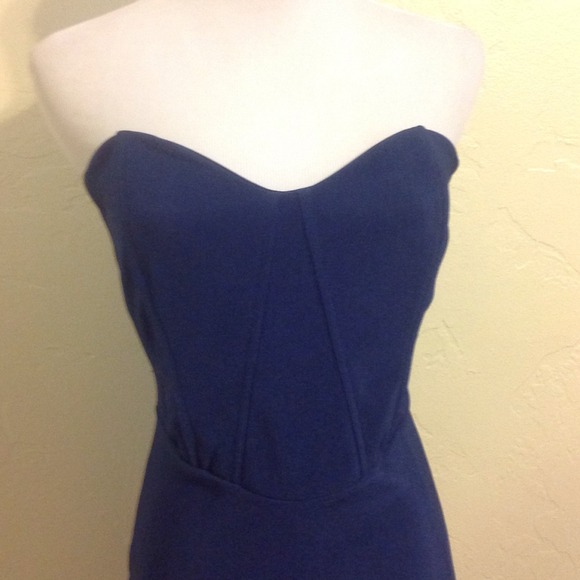BUNDLED! Blue strapless dress - Picture 2 of 3