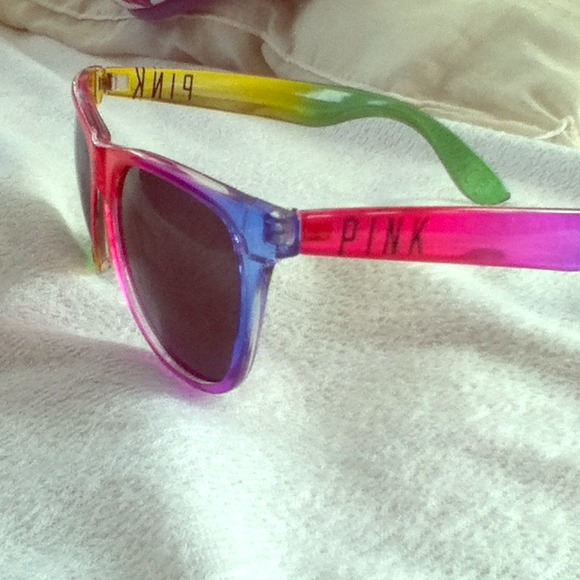 PINK by Victoria Secret sunglasses!