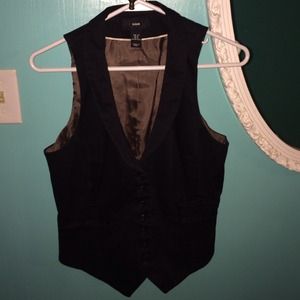 H & M Black Vest