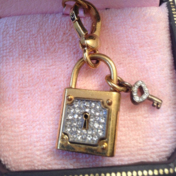 *BUNDLE** Juicy Lock & key charm and mirror charm