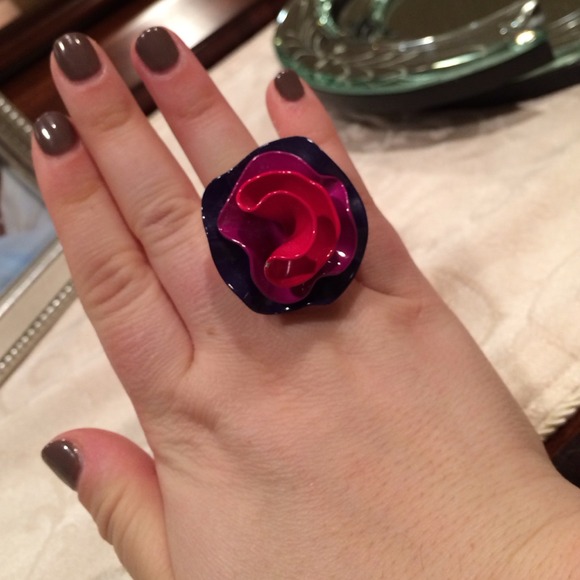 🔴SOLD in BUNDLE🔴Marc Jacobs Lola perfume ring - Picture 3 of 3