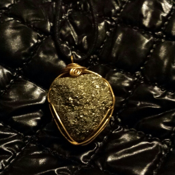 Handmade sparkly "heart" rock pendant necklace