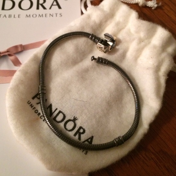 Pandora bracelet - Picture 2 of 3