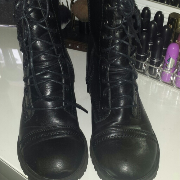 Military black boots