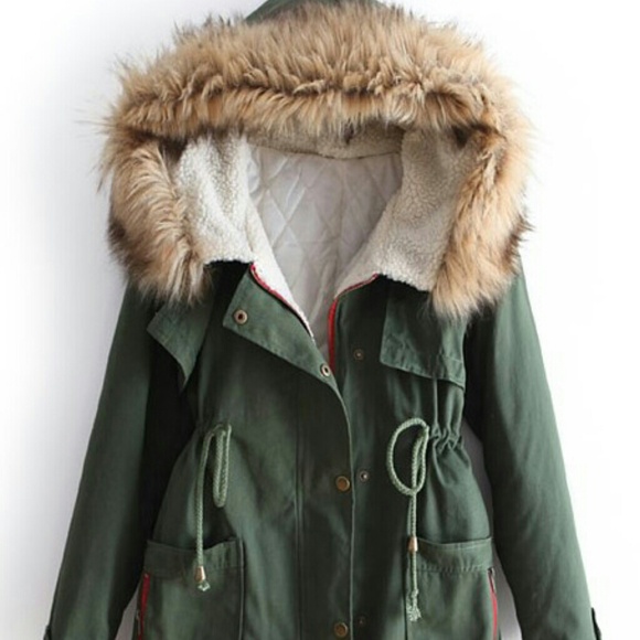 Green fur hooded pocket coat