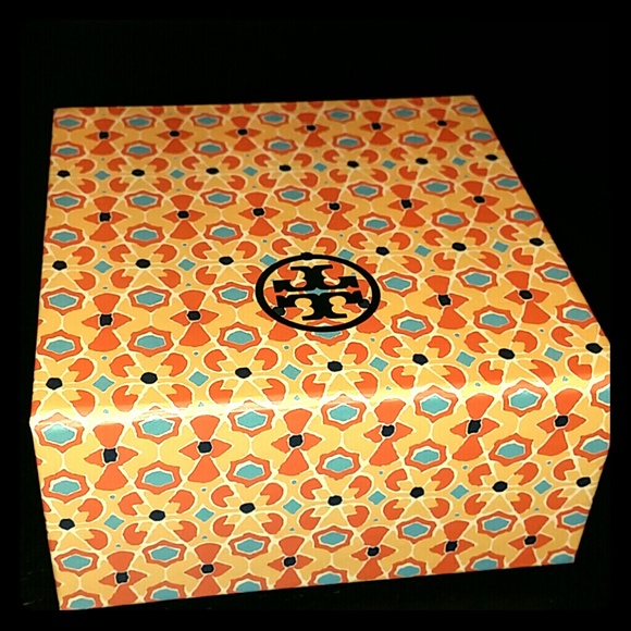•●REDUCED●•TORY BURCH LIMITED-EDITION NOTE PAD