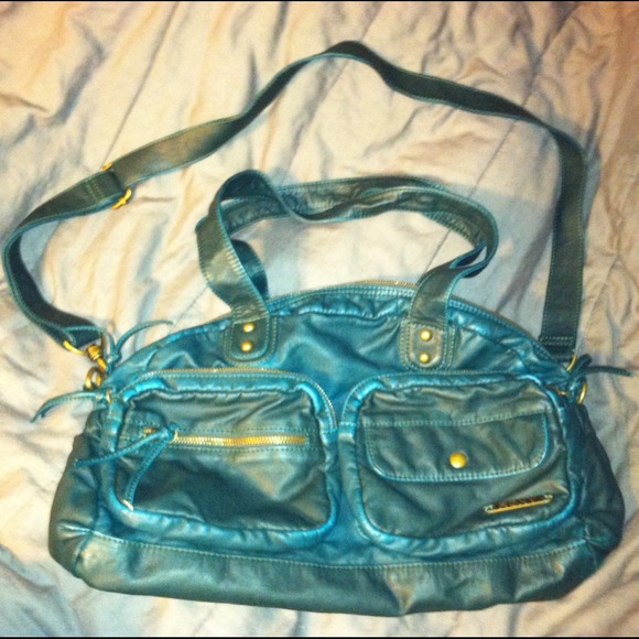 Green Roxy purse - Picture 1 of 3