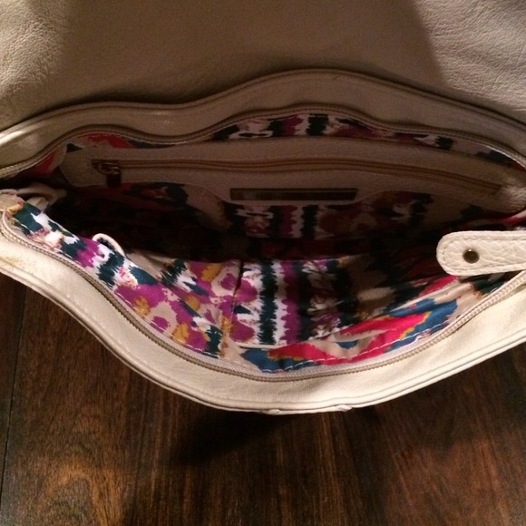 Never used cream clutch/bag - Picture 4 of 4