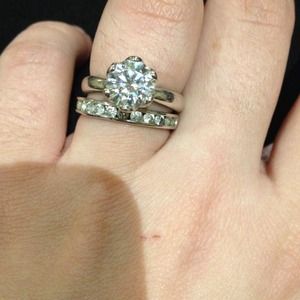 Gorgeous Moissanite solitaire 1.5 carat white gold