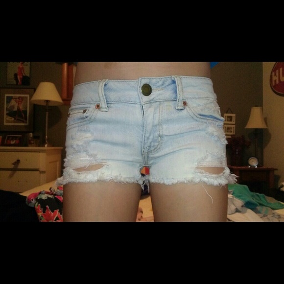 American eagle light wash stretch short shorts!
