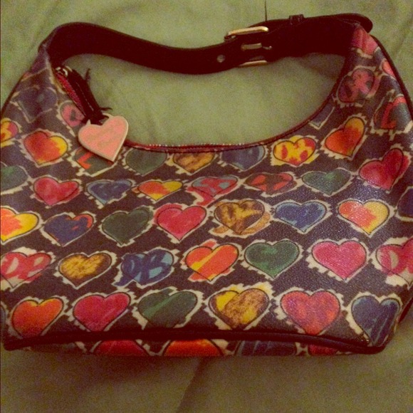 Dooney & Bourke Handbags - Price cut! 💯Dooney and Bourke heart bag!
