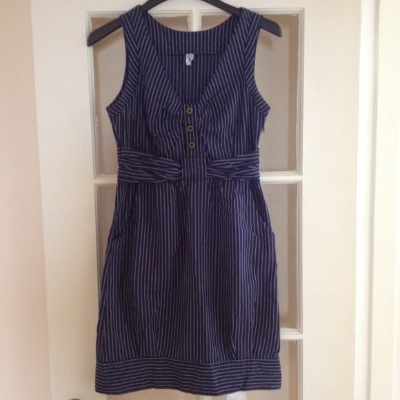 Anthropologie Dresses & Skirts - HOLD!! Anthropologie Fifth Form Shift Dress