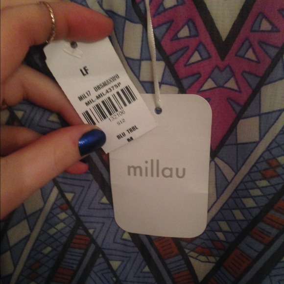 ❌Sold in Bundle❌LF high low dress - Picture 3 of 4