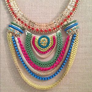 Bold statement necklace!