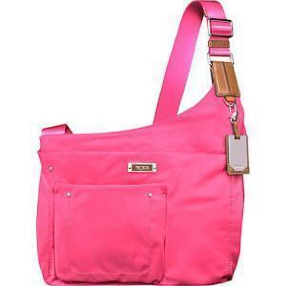 🎊🎊🎉Tumi Voyager Ceylon Pink Sumatra Crossbody🎉