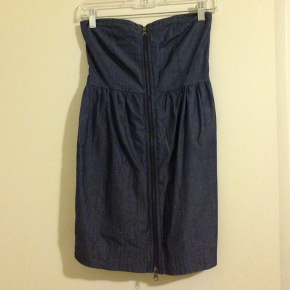 Dresses & Skirts - Denim zip up dress