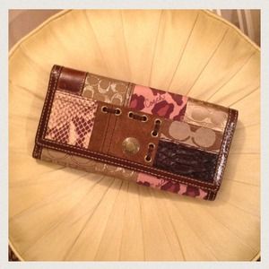 💋 Coach Wallet 💋