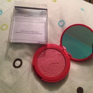 Tarte blush bundle :)