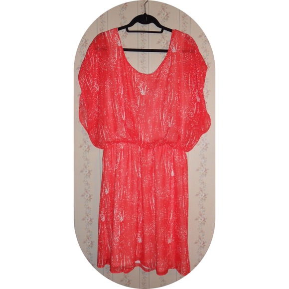 Pinc Dresses & Skirts - Coral Chiffon Dress