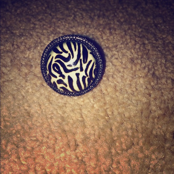 Ring - Picture 1 of 1