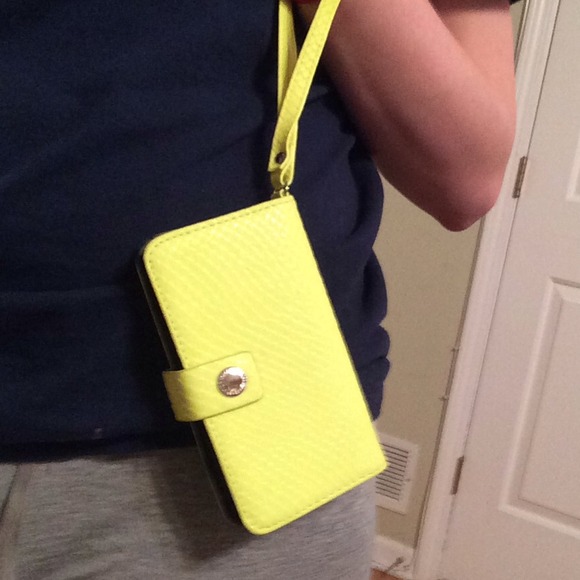 iPhone wallet/case wristlet. - Picture 4 of 4