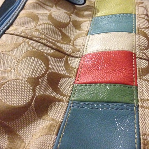 Colorful coach handbag AUTHENTIC NWT - Picture 2 of 4