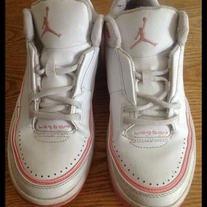 Pink and white Jordans size 6.5 youth