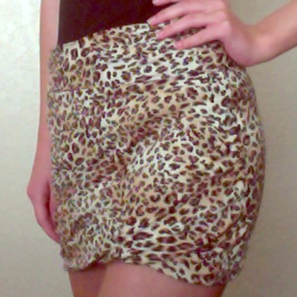 Cheetah Print Skirt - Picture 1 of 2