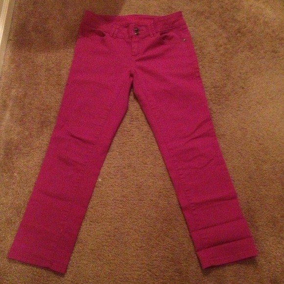 JUST REDUCED! ELLE Soft Magenta Denim Ankle Pants - Picture 1 of 4