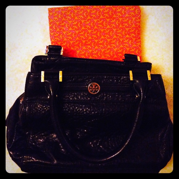 Brandnewtoryburchhandbag100%auth