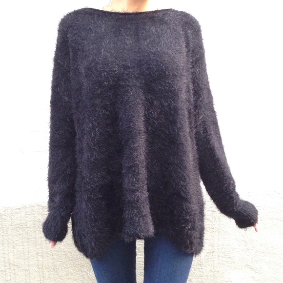 Accessories - Black mohair knitted off-shoulder sweater