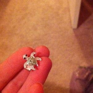 Rhinestone turtle ear cuff