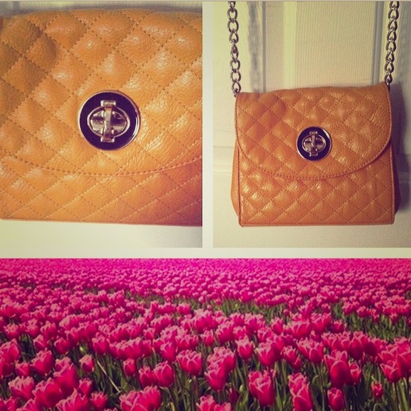 Mustard yellow cross body purse