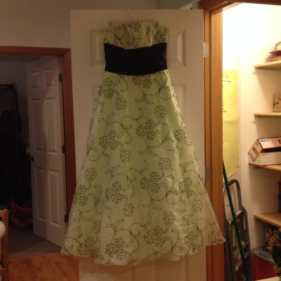 11/12 mint green formal dress