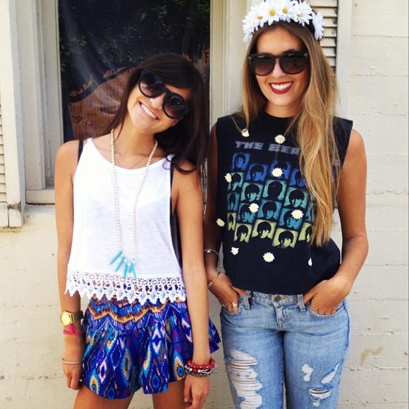 🚫SOLD!🚫 LF Crochet Tank in White - Picture 3 of 4