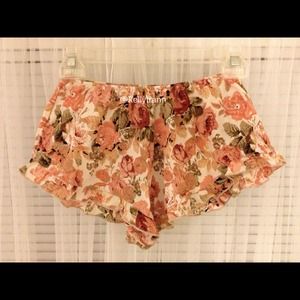 Brandy Melville Vodi Shorts ONE SIZE