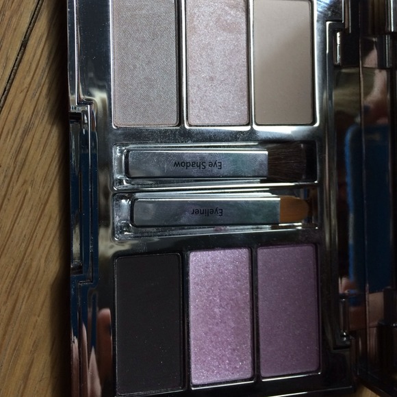 🚫SOLD🚫Bobbi Brown Luxe Eye Pallet. - Picture 4 of 4