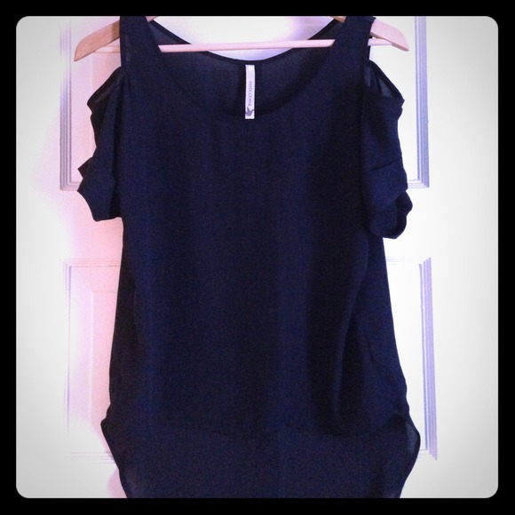 ADORABLE navy blue shoulder exposed blouse!!!