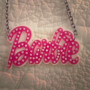 BARBIE NECKLACE
