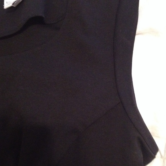 Simple black maternity dress with belt - Picture 4 of 4