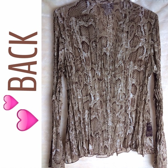 Top by NOTCHES.  Purchased at Macy's. Size Large. - Picture 2 of 4