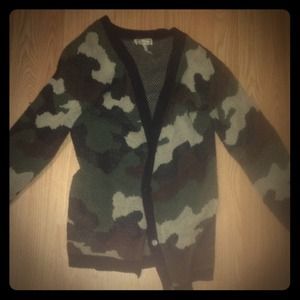 Pacsun camo cardigan